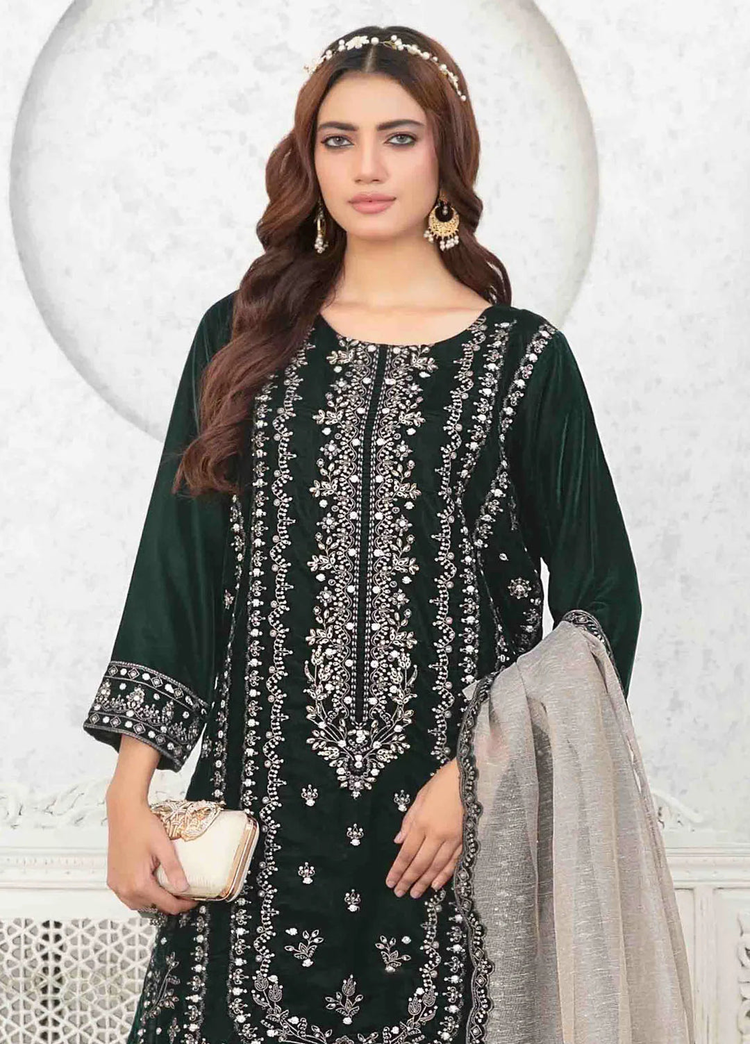 Tawakkal Fabrics Embroidered Velvet Suits Unstitched 3 Piece TWF24R D-4042 - Festive Collection