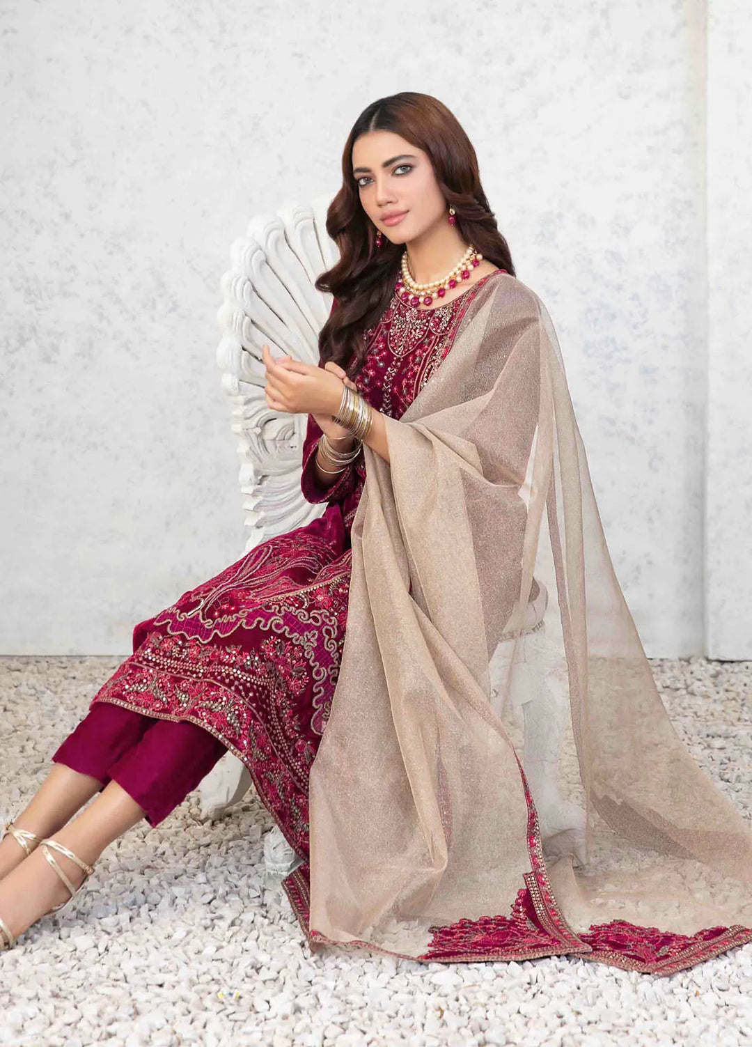 Tawakkal Fabrics Embroidered Velvet Suits Unstitched 3 Piece TWF24R D-4043 - Festive Collection