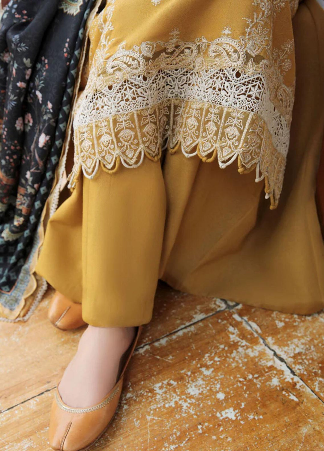 Tehzeeb By Aabyaan Embroidered Karandi Suits Unstitched 3 Piece ABY22T AK-05 Tazeem - Winter Collection