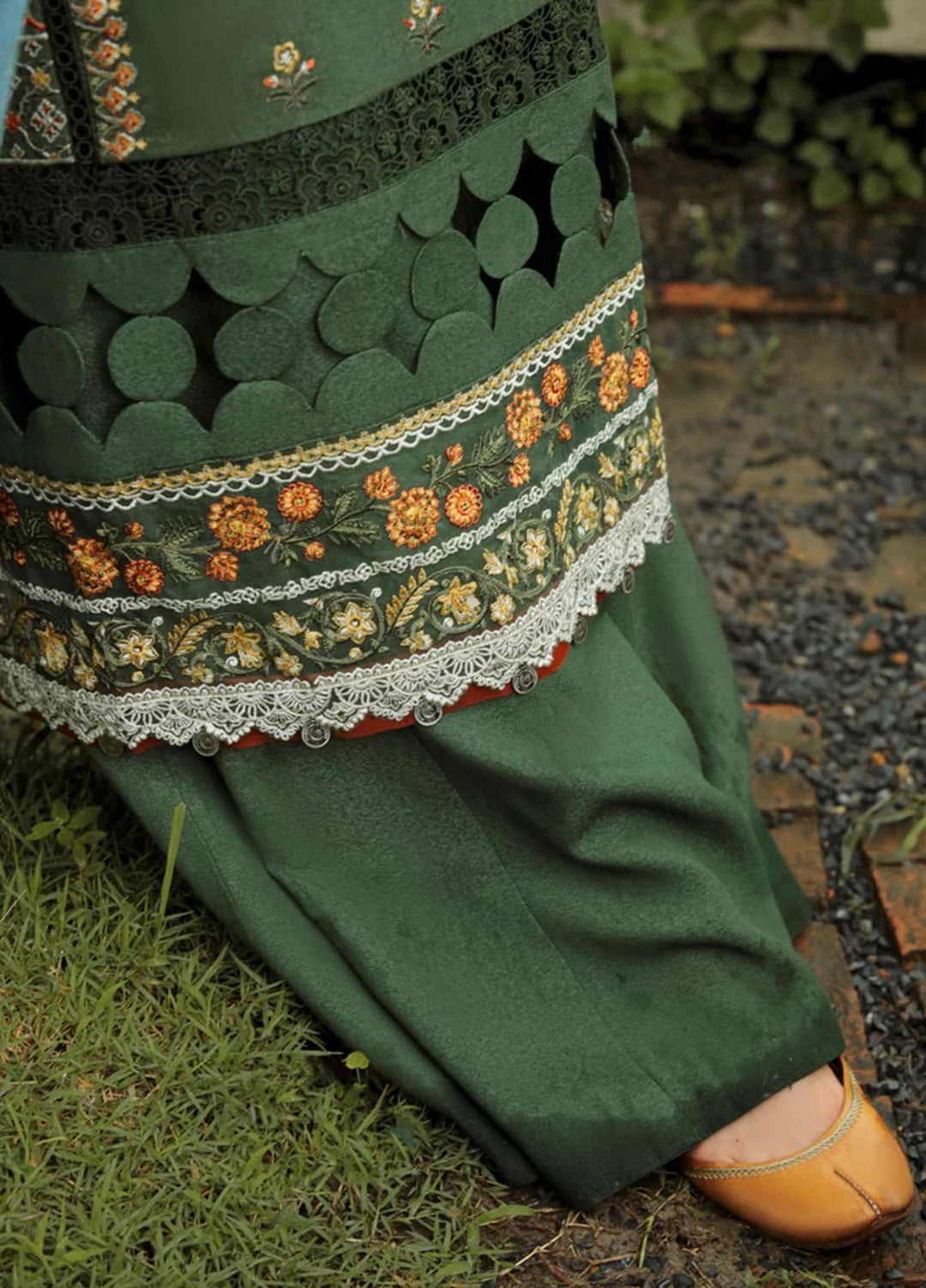 Tehzeeb By Aabyaan Embroidered Karandi Suits Unstitched 3 Piece ABY22T AK-06 Zeenat - Winter Collection