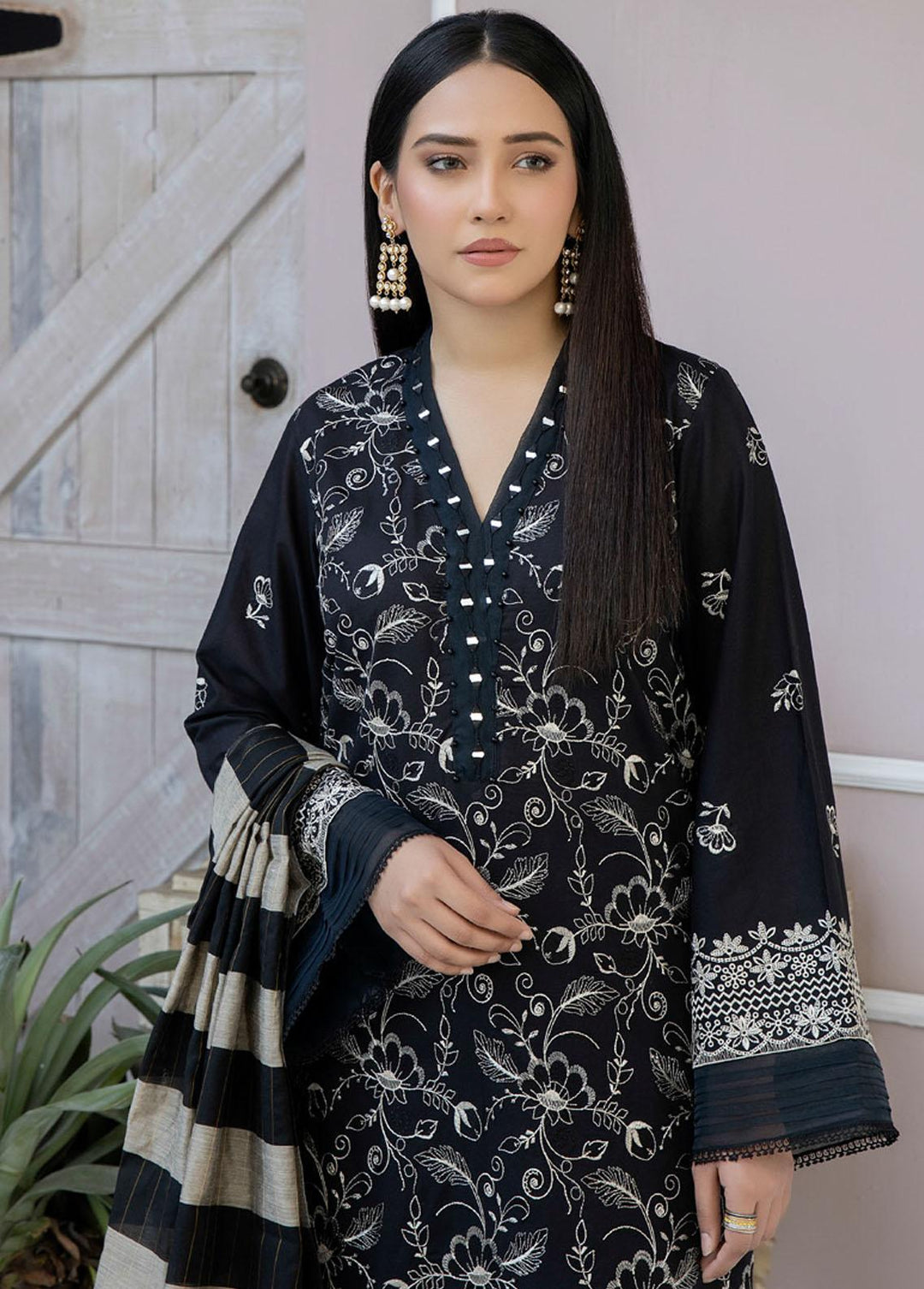 Tehzeeb By Riaz Arts Embroidered Lawn Suits Unstitched 3 Piece RA23-T3 TL-15 - Summer Collection