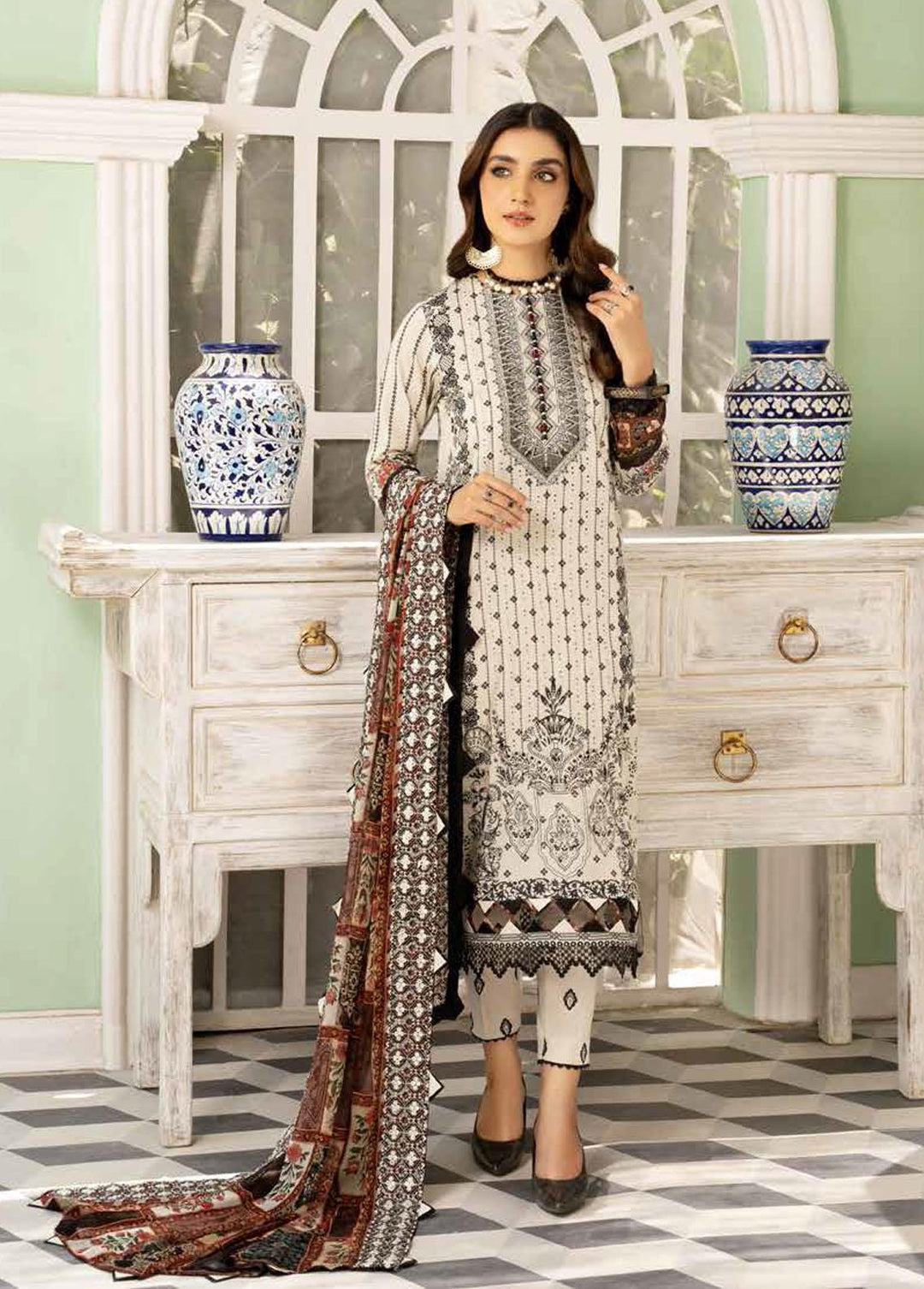 Tehzeeb By Riaz Arts Embroidered Lawn Suits Unstitched 3 Piece RA22TL TE-02 - Exclusive Collection