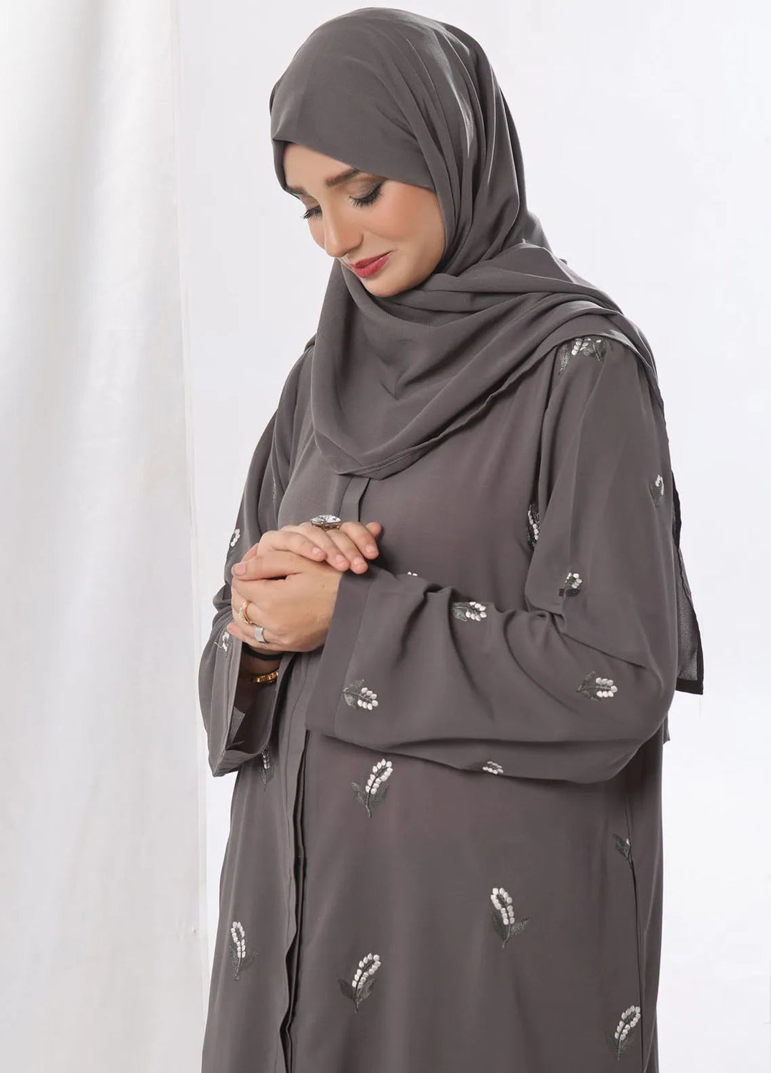 TGM Pret Chikankari Wool Peach Abaya Yasira