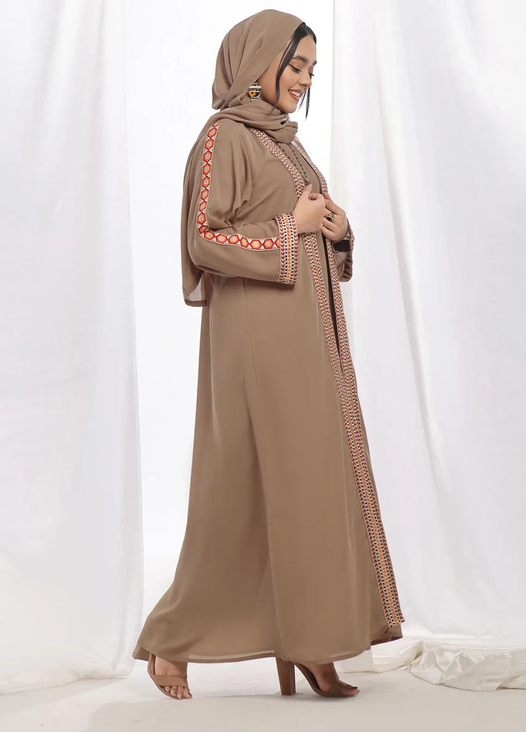 TGM Pret Embroidered Georgette Abaya Kashfiya