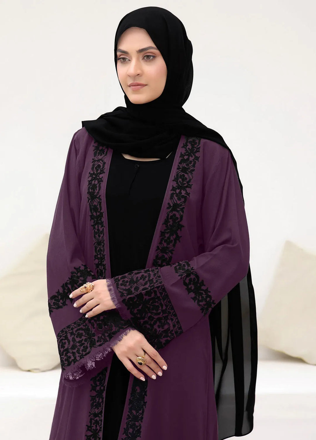 TGM Pret Embroidered Nidha Abaya Omera