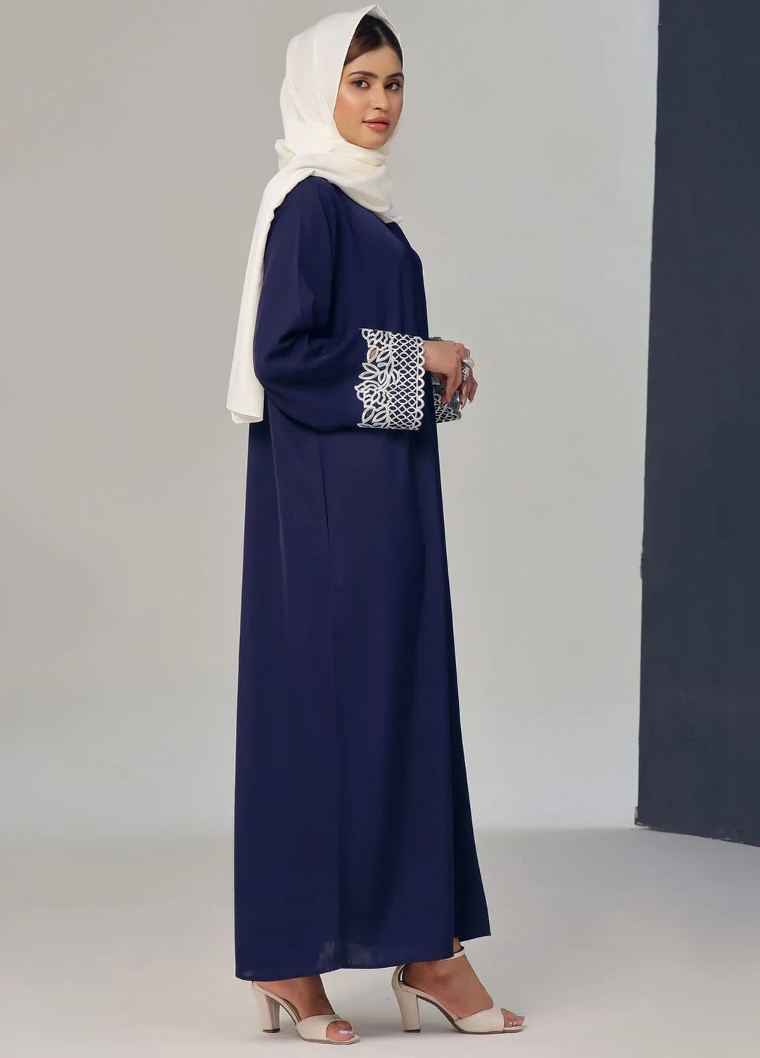TGM Pret Embroidered Nidha Abaya Saraya