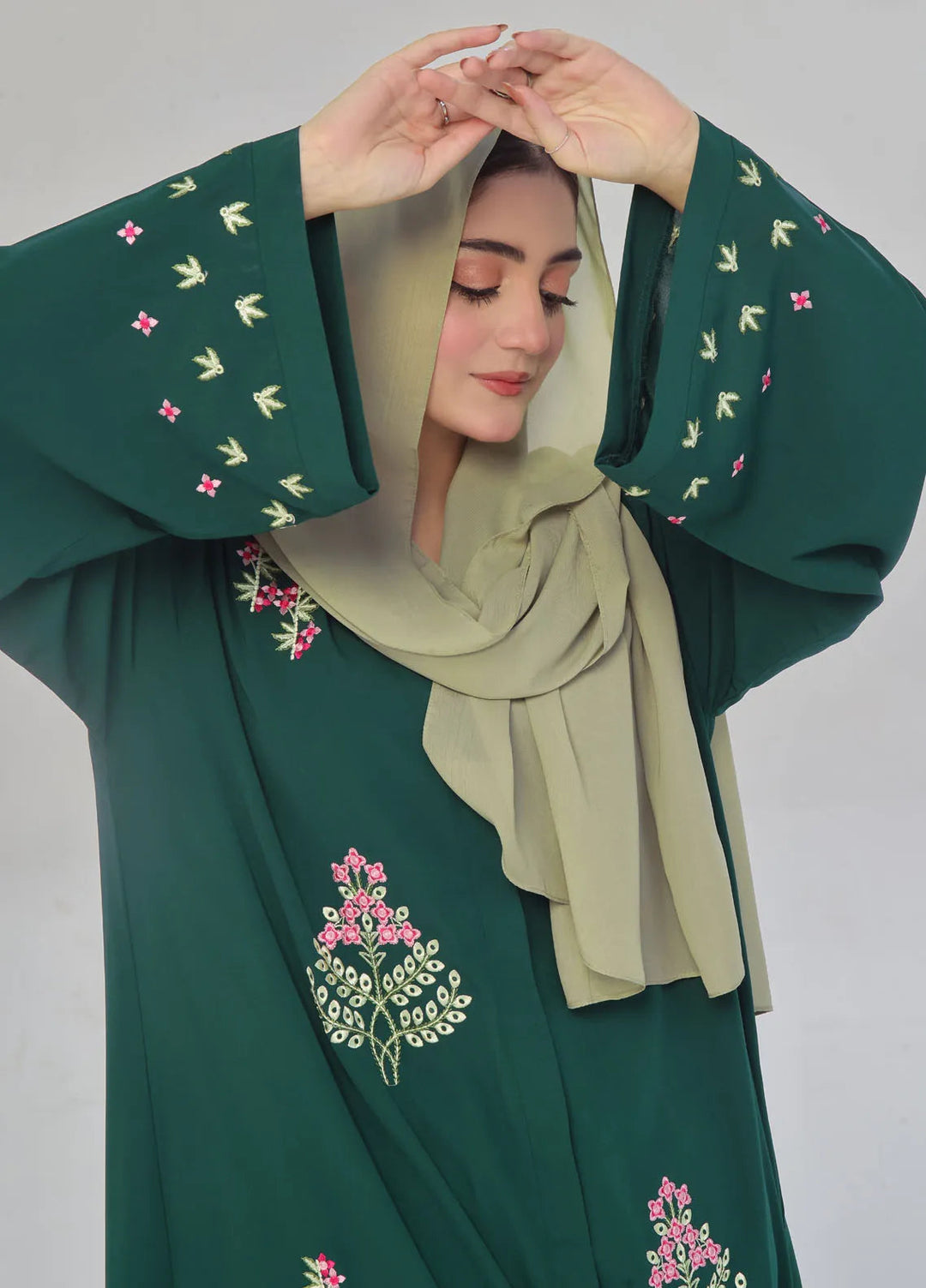 TGM Pret Embroidered Nidha Abaya Ushna