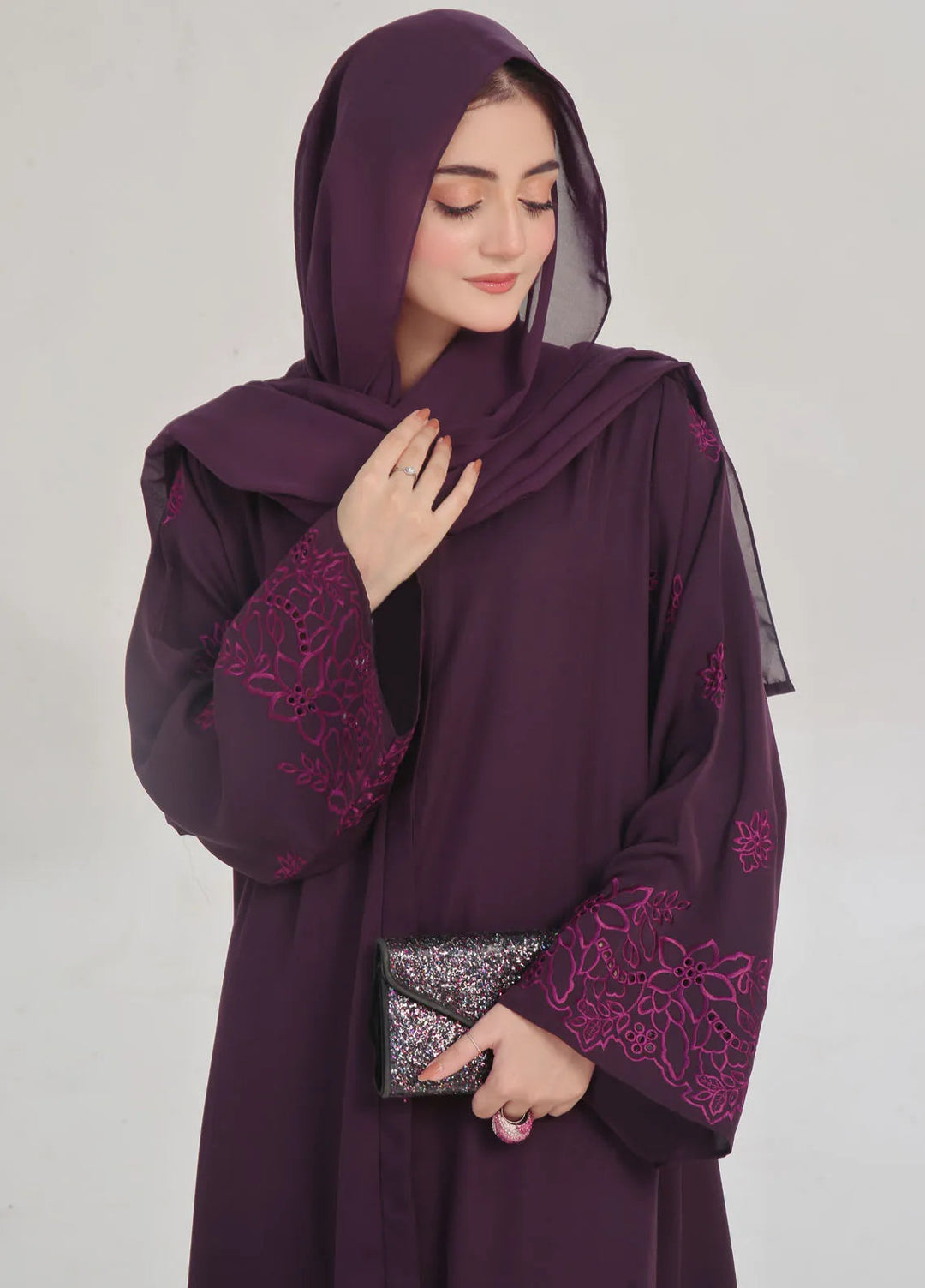 TGM Pret Embroidered Nidha Abaya Zaaminah
