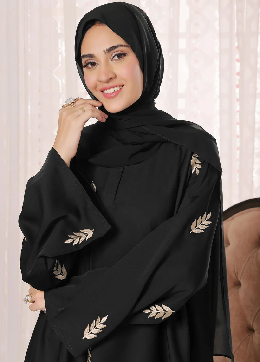 TGM Pret Embroidered Nidha Abaya Zohra Black