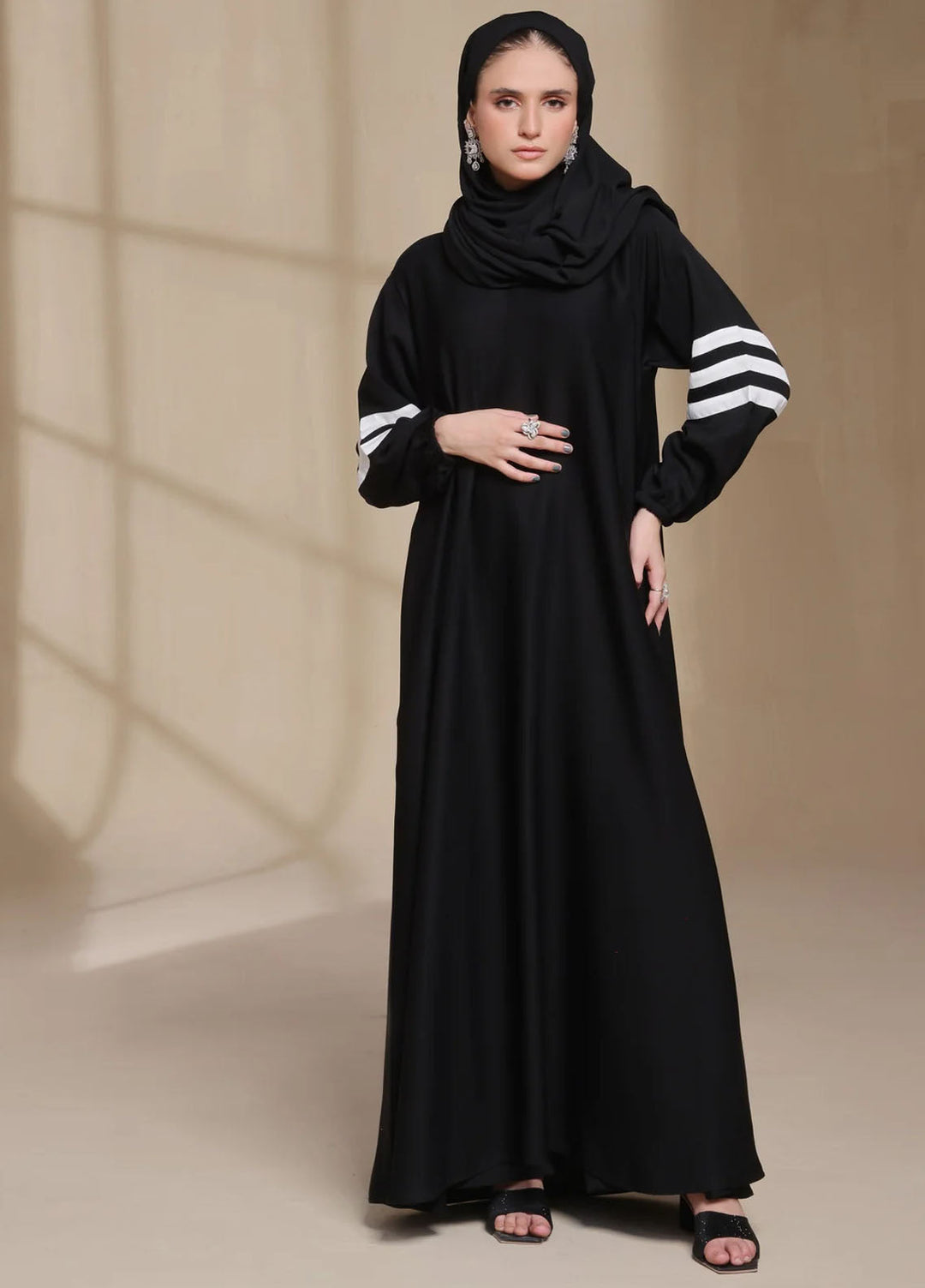 TGM Pret Plain Nidha Abaya Blaze Black