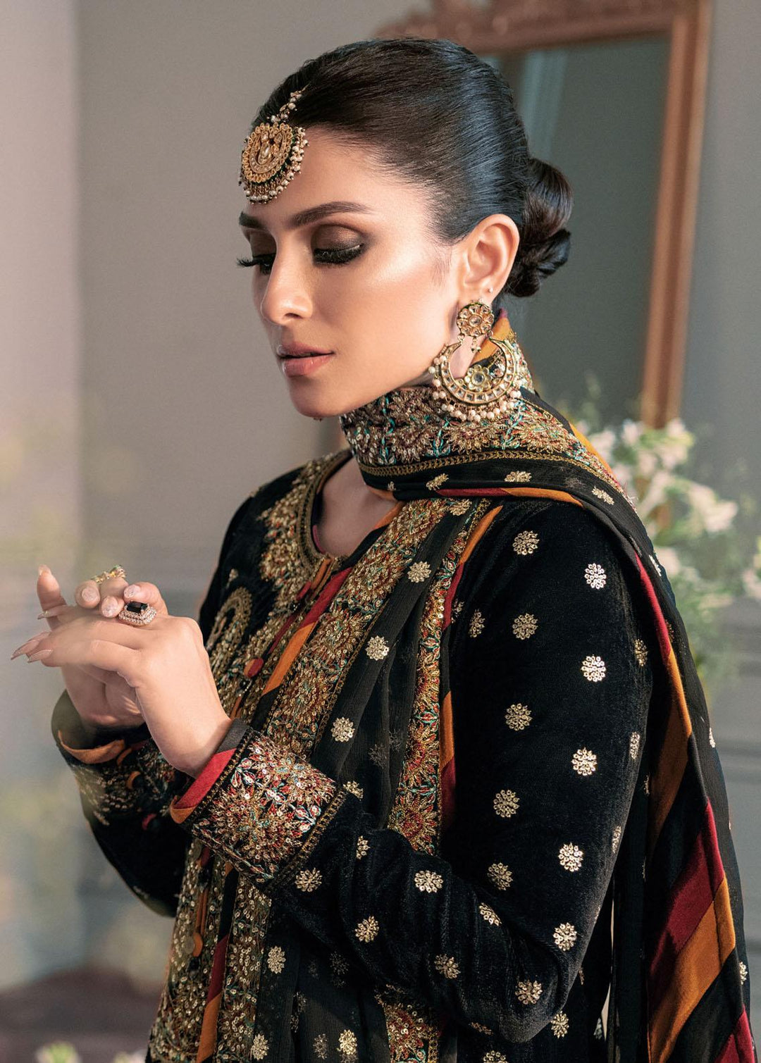 The Ayeza Edit by Asim Jofa Embroidered Velvet Suits Unstitched 3 Piece AJ22AM AJAM-02 - Winter Collection