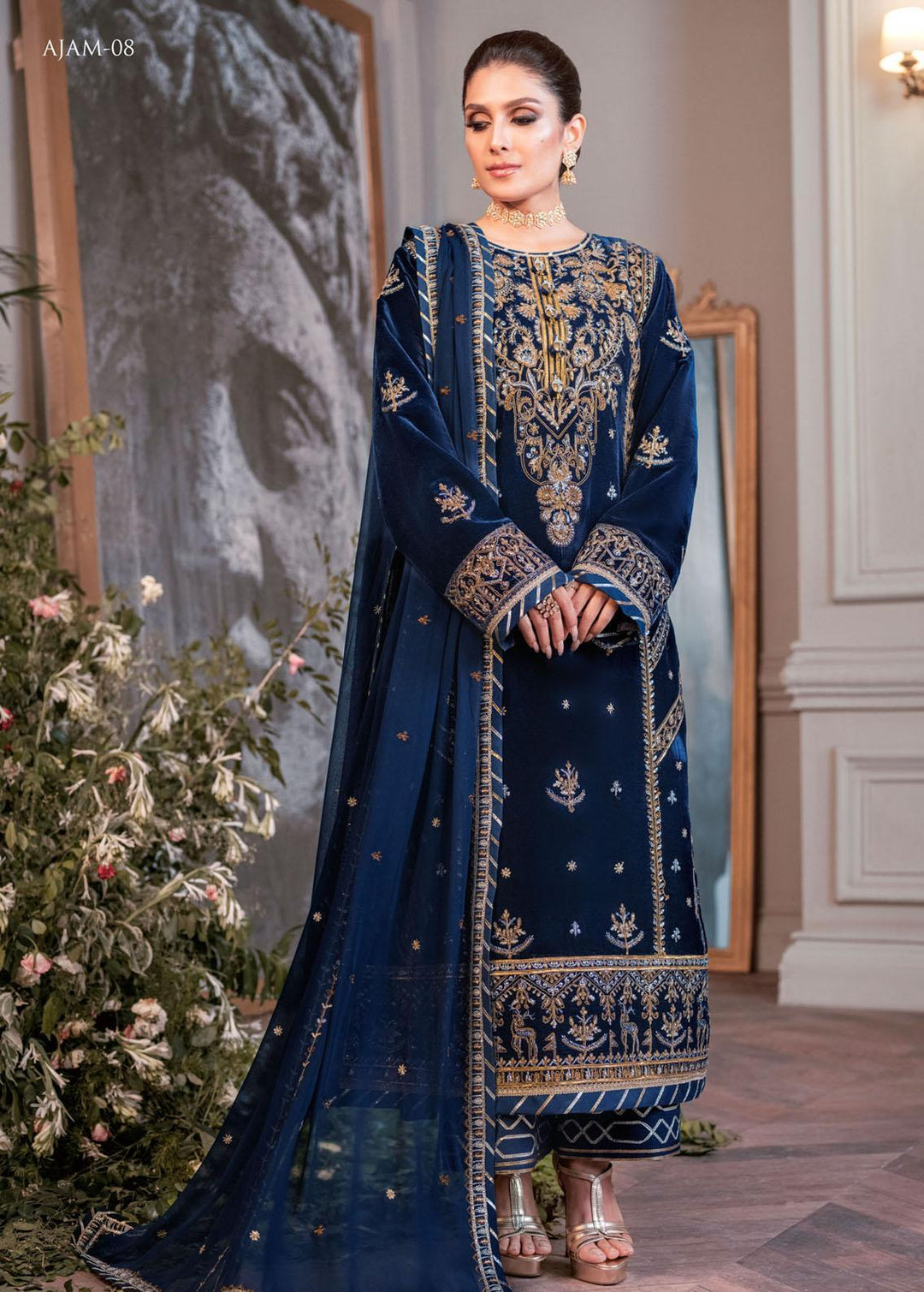 The Ayeza Edit by Asim Jofa Embroidered Velvet Suits Unstitched 3 Piece AJ22AM AJAM-08 - Winter Collection