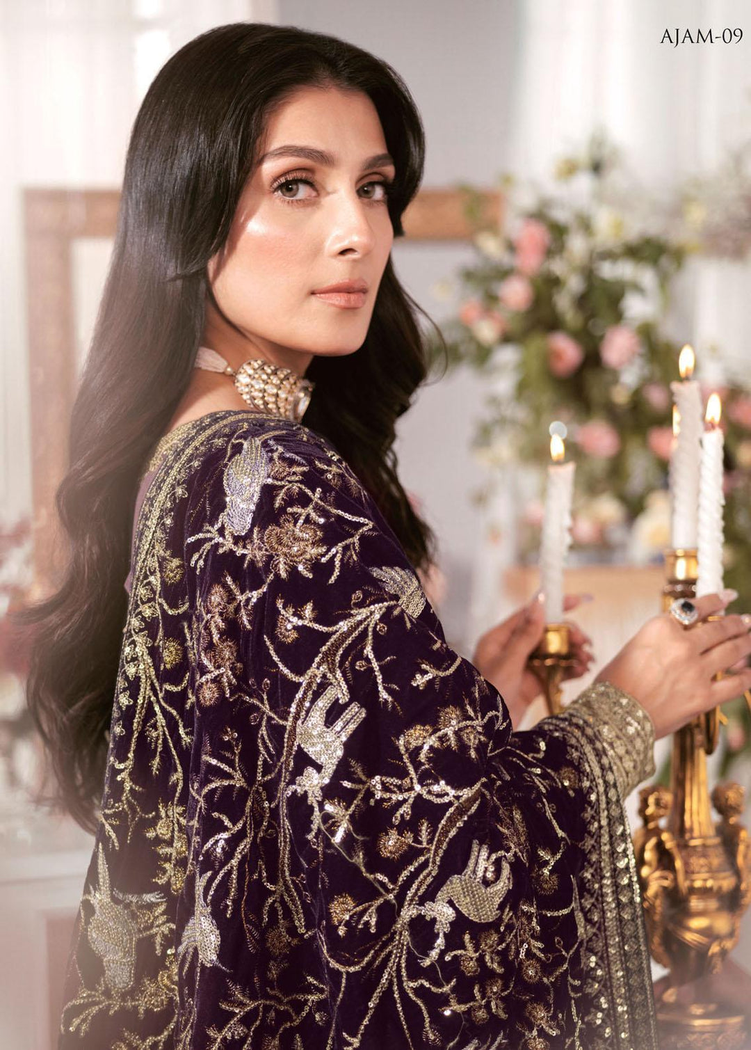 The Ayeza Edit by Asim Jofa Embroidered Velvet Suits Unstitched 3 Piece AJ22AM AJAM-09 - Winter Collection