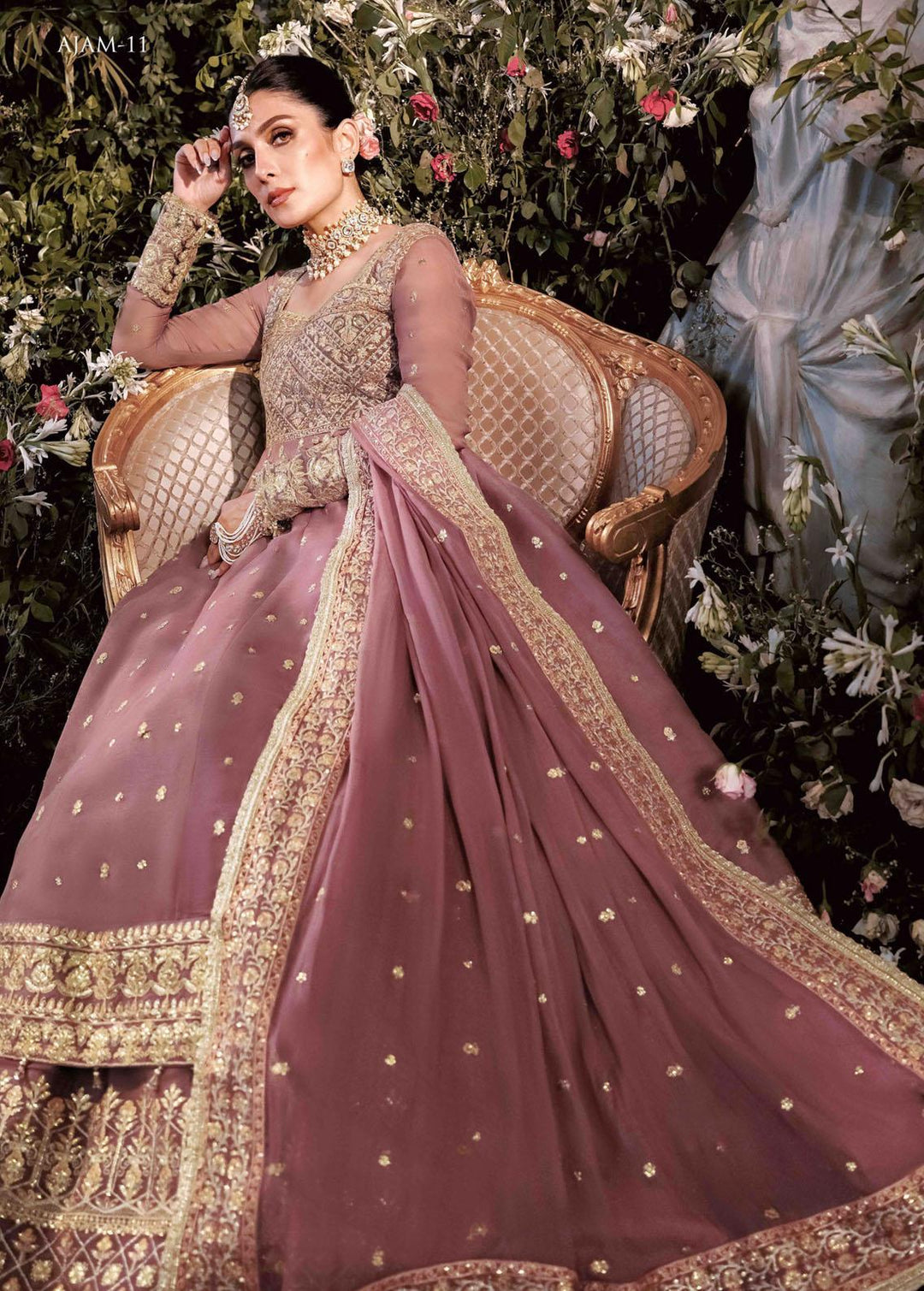 The Ayeza Edit by Asim Jofa Embroidered Velvet Suits Unstitched 3 Piece AJ22AM AJAM-11 - Winter Collection