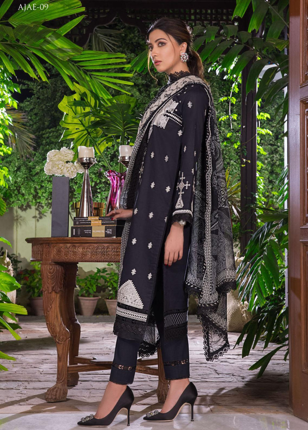 The Aymen Edit by Asim Jofa Embroidered Cambric Suits Unstitched 3 Piece AJ22AE AJAE-09 - Winter Collection