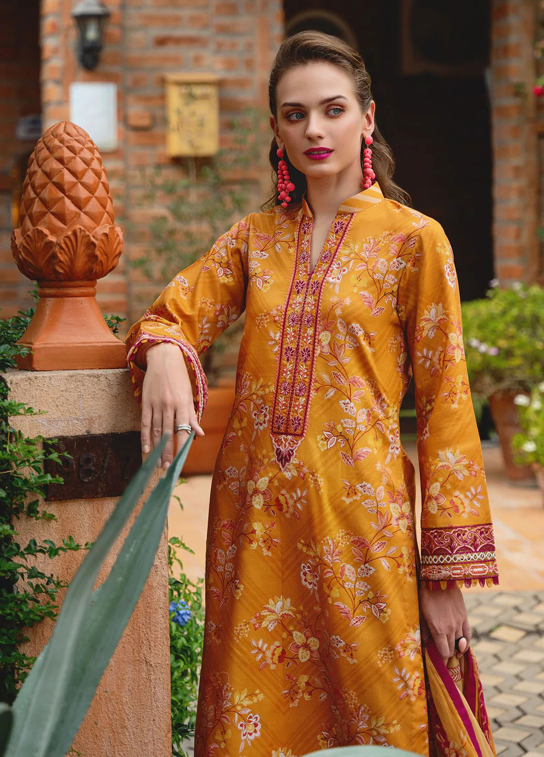 The Enchanted Garden by Gulaal Embroidered Lawn Suits Unstitched 3 Piece GL24EG D-02 Florence - Summer Collection