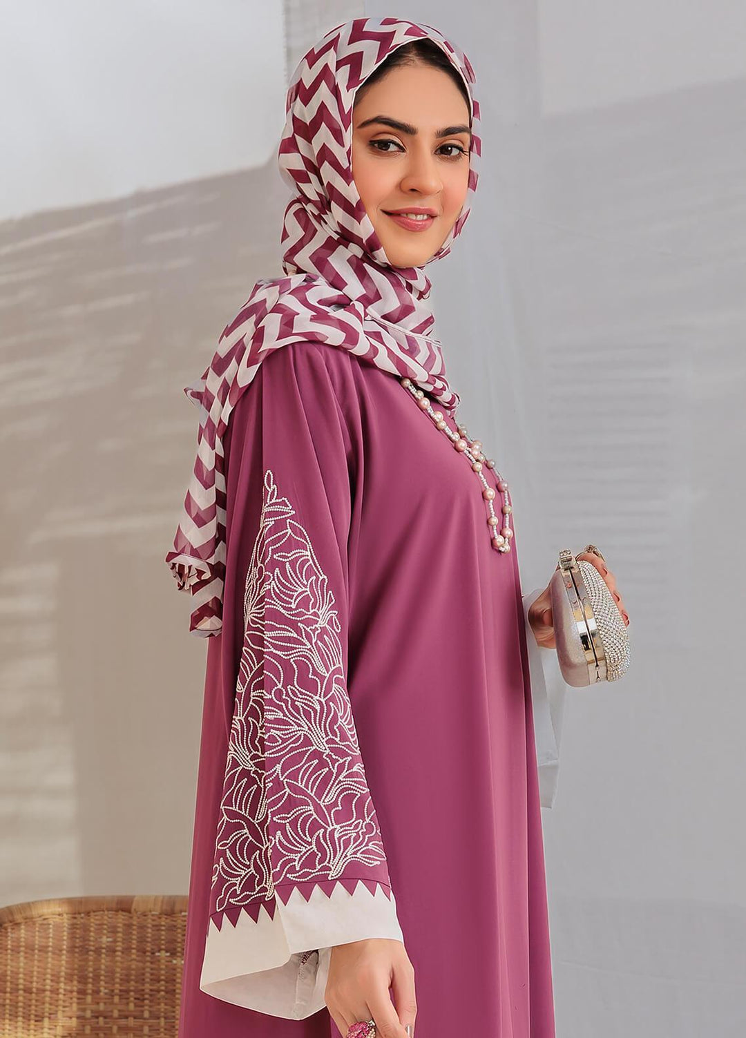 The Great Master (TGM)  Nida Front Closed Style Abaya Momal