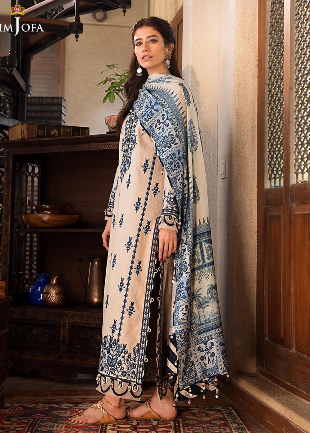 The Syra Edit by Asim Jofa Embroidered  Suits Unstitched 3 Piece AJ22SE AJK-12 - Winter Collection