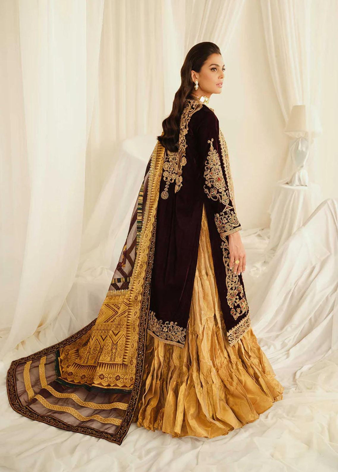 The Velvet Dream By Maryum N Maria Embroidered Velvet Suits Unstitched 3 Piece MNM22VD Nara (MFG-0024) - Luxury Collection