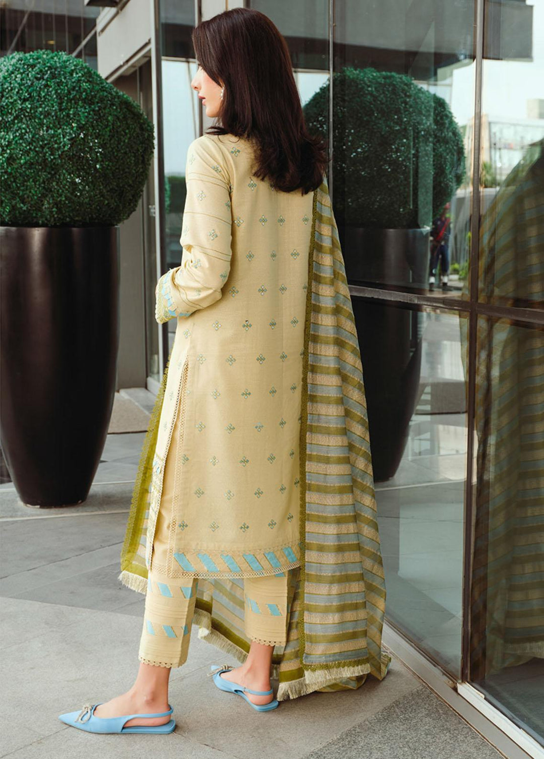 The Winter Affair By Rang Rasiya Embroidered Karandi Suits Unstitched 3 Piece RR22WA 01 Nima - Winter Collection