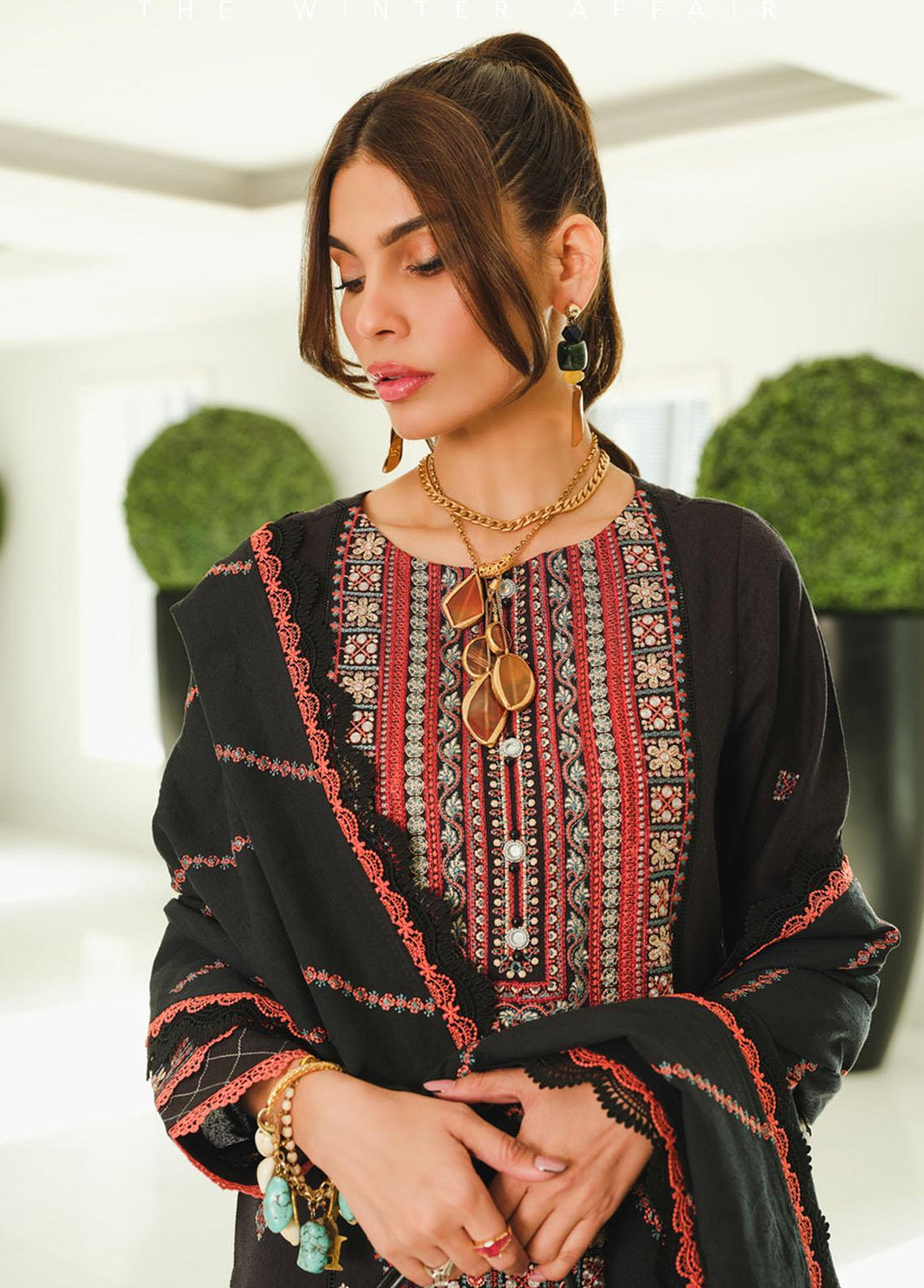 The Winter Affair By Rang Rasiya Embroidered Karandi Suits Unstitched 3 Piece RRDSWA22D4 Ayra - Winter Collection