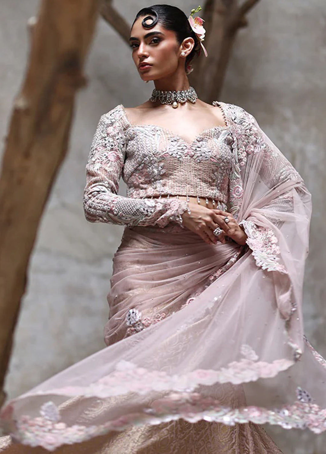 Thread and Motifs Pret Embroidered Organza 3 piece Suit 9124.4