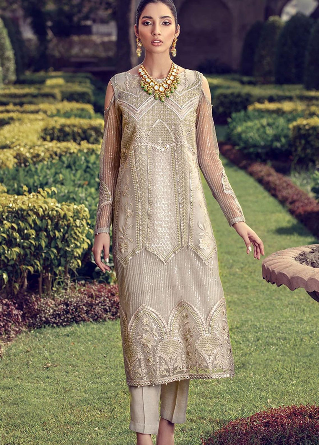 Threads & Motifs Pret Formal Organza Kurties THM21F 6835
