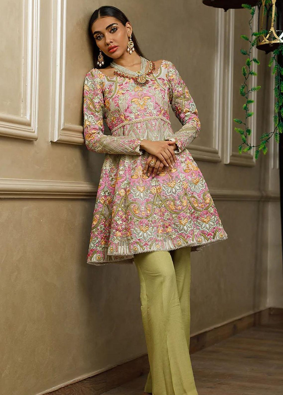 Threads & Motifs Pret Formal Wear Organza Peplum 8578
