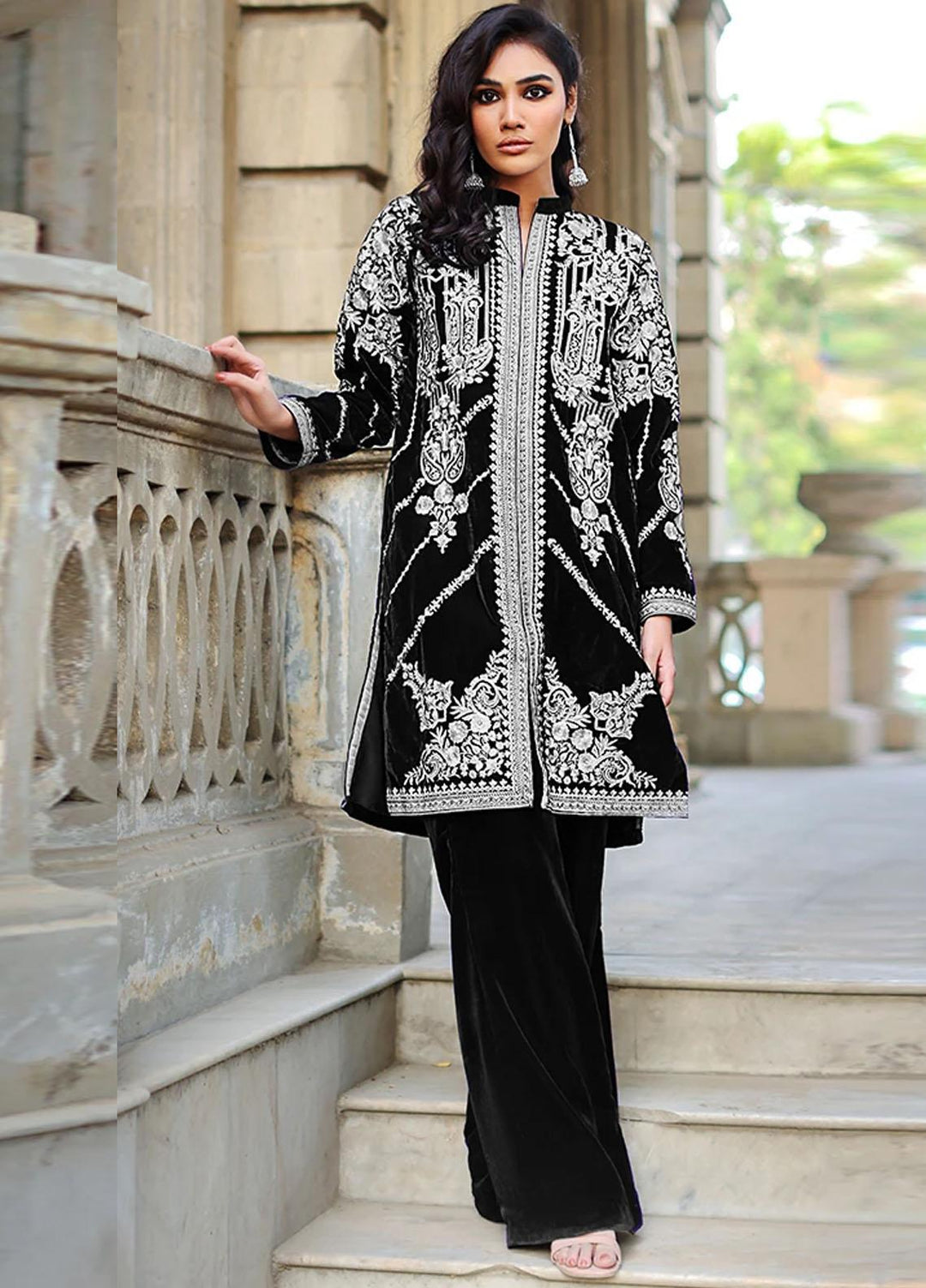 Threads & Motifs Luxury Pret  Velvet Shirt THM21RW 7407