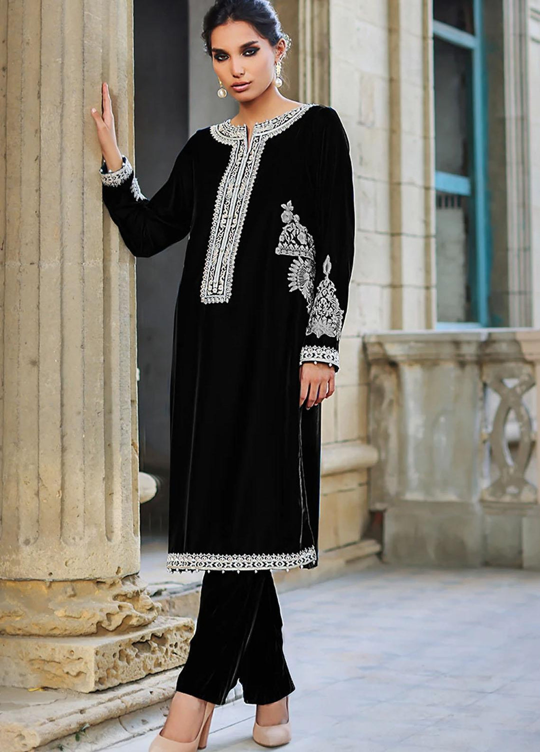 Threads & Motifs Luxury Pret  Velvet Shirt THM21RW 7470