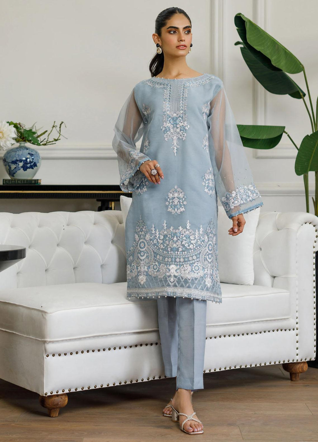Threads & Motifs Luxury Pret  Organza Shirt 7935