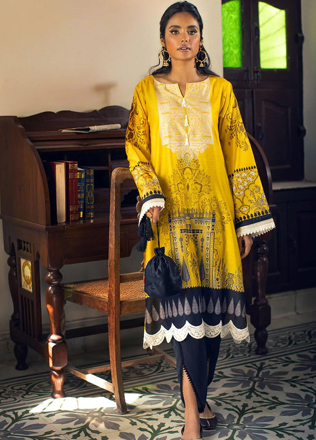 Threads & Motifs Pret  Khaadi Net Shirt THM22RW 7671