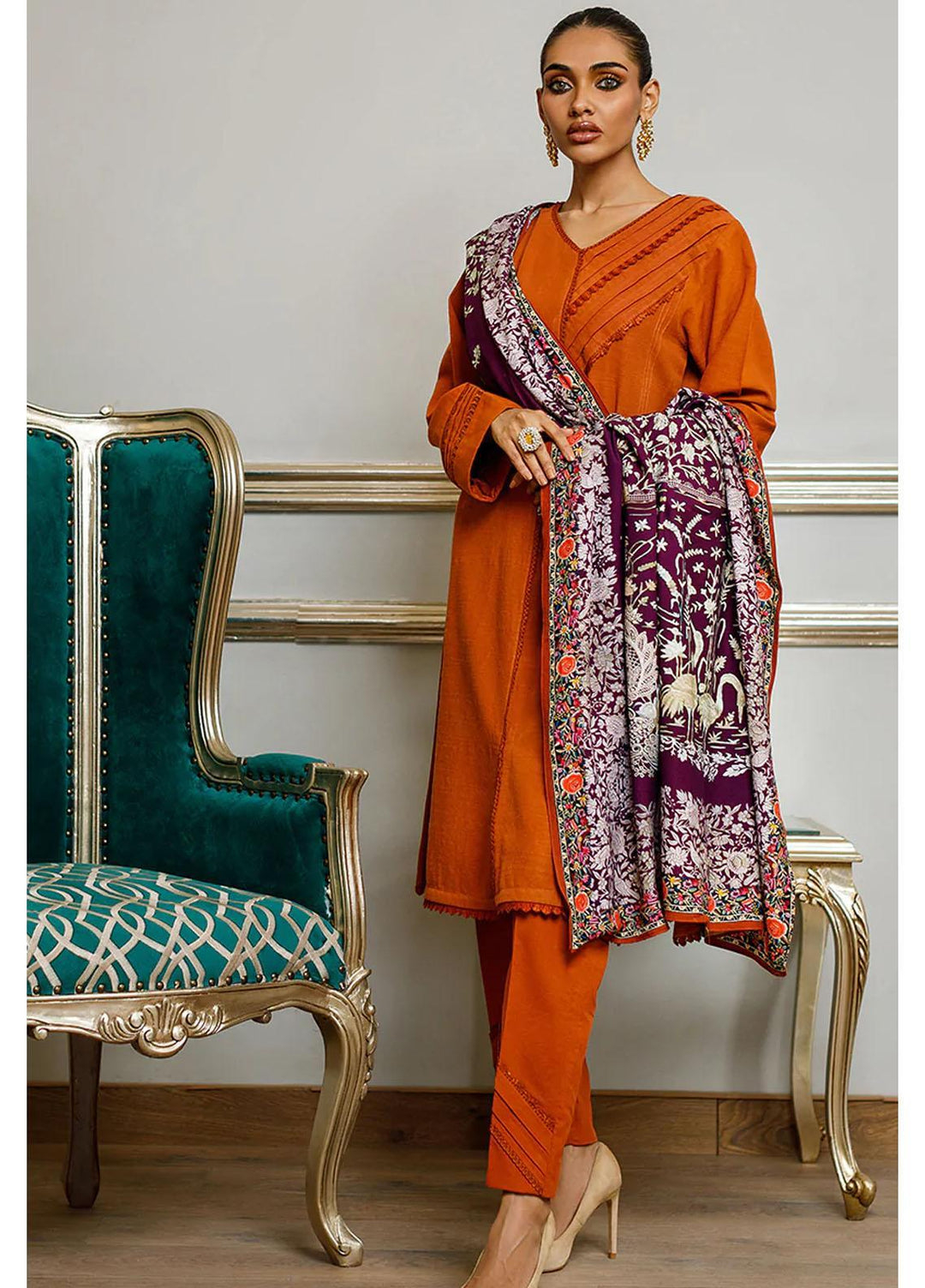 Threads & Motifs Luxury Pret  Khaddar 2 Piece Suit THM23RW 8203