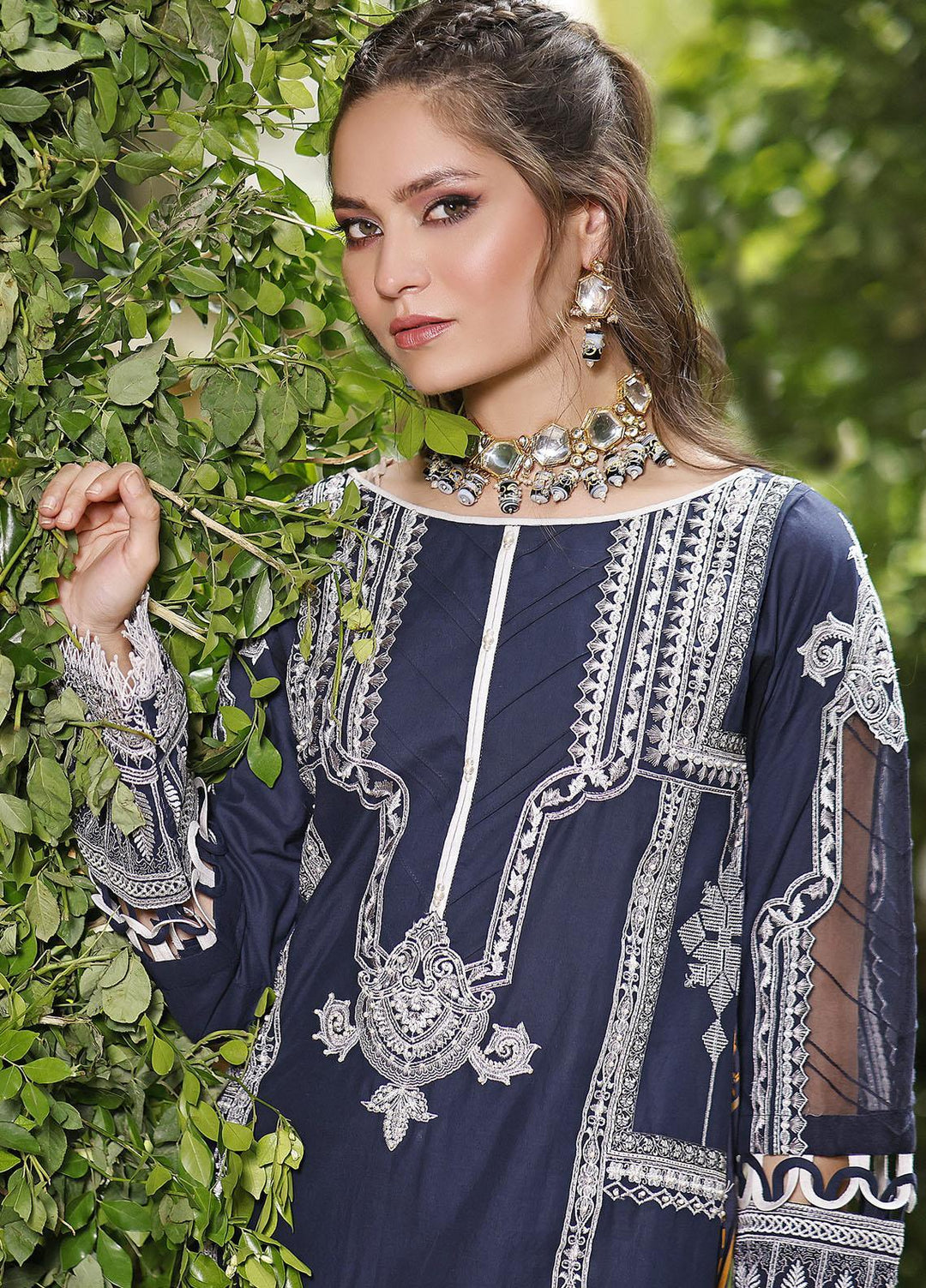 Threads & Motifs Embroidered Lawn Suits Unstitched 3 Piece THM22UL 7632 - Luxury Summer Collection