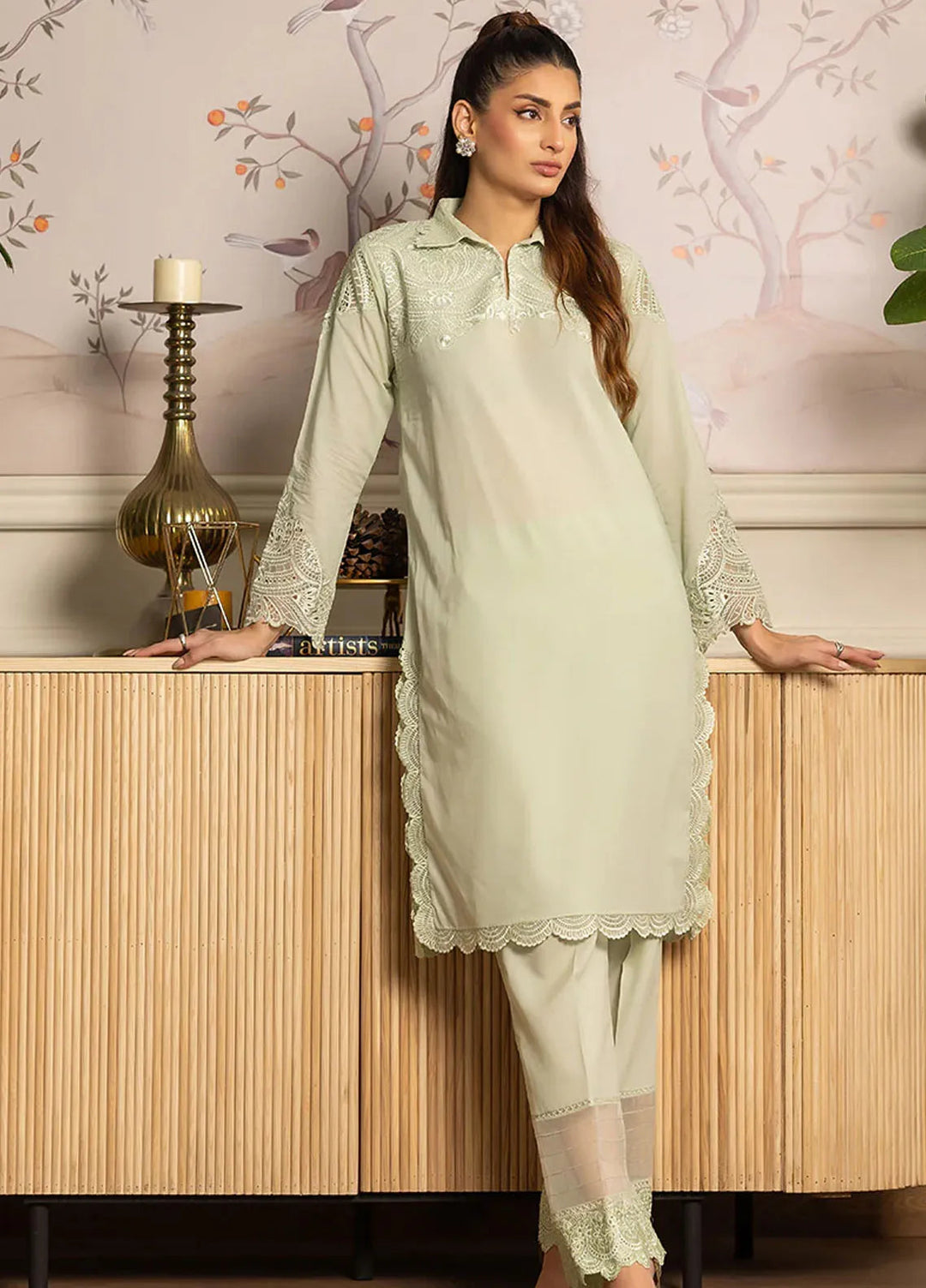 Threads And Motifs Embroidered Pret Lawn 3 Piece Suit 9036
