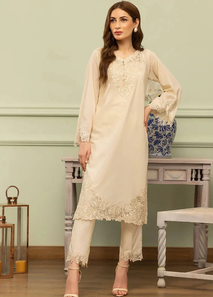 Threads And Motifs Pret Embroidered Lawn 2 Piece Suit 9044