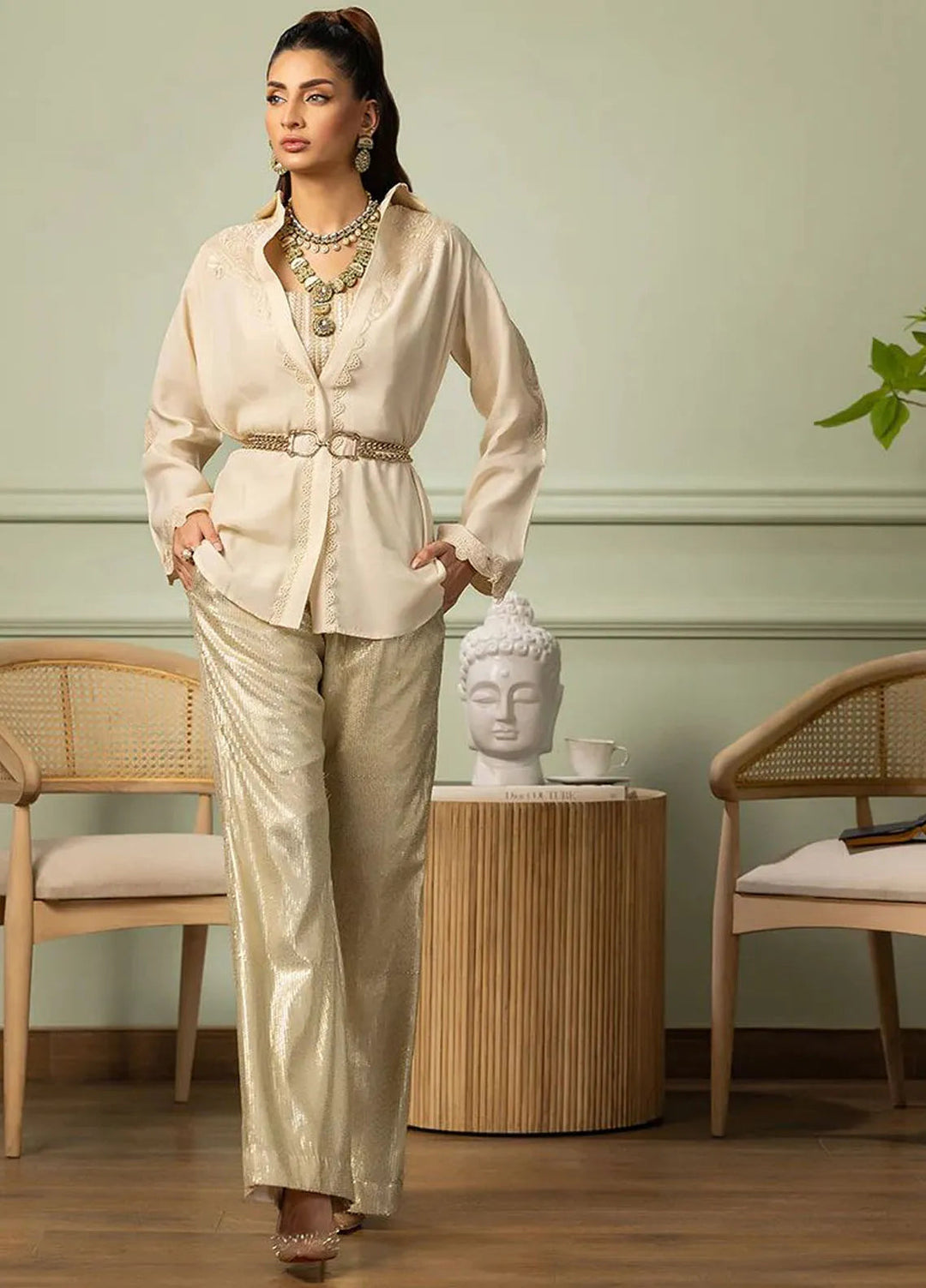 Threads And Motifz Pret Embroidered 2 Piece Suit 8976.2