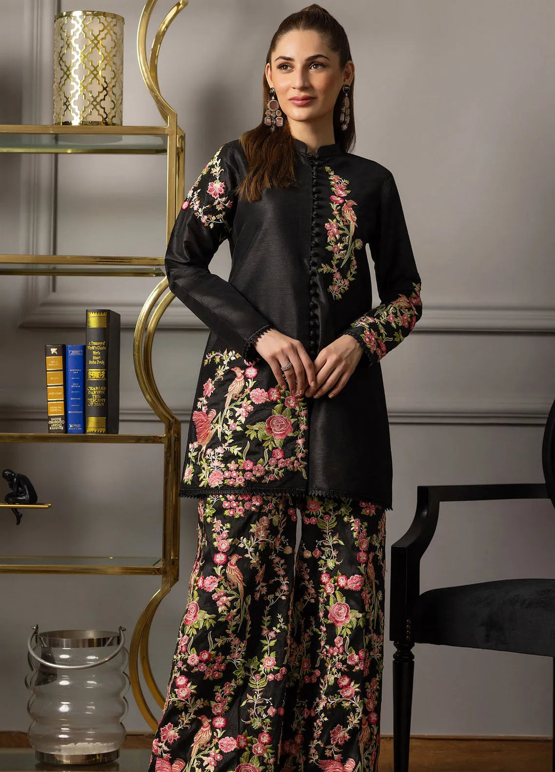 Threads And Motifz Pret Embroidered 2 Piece Suit 9001