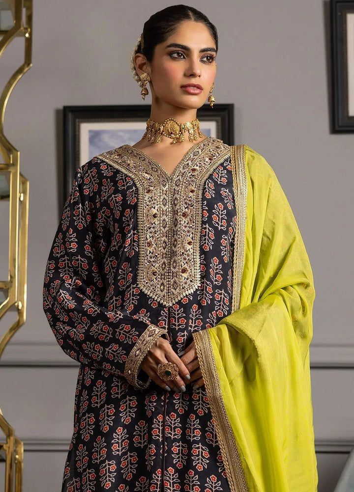 Threads And Motifz Pret Embroidered 3 Piece Suit 9109