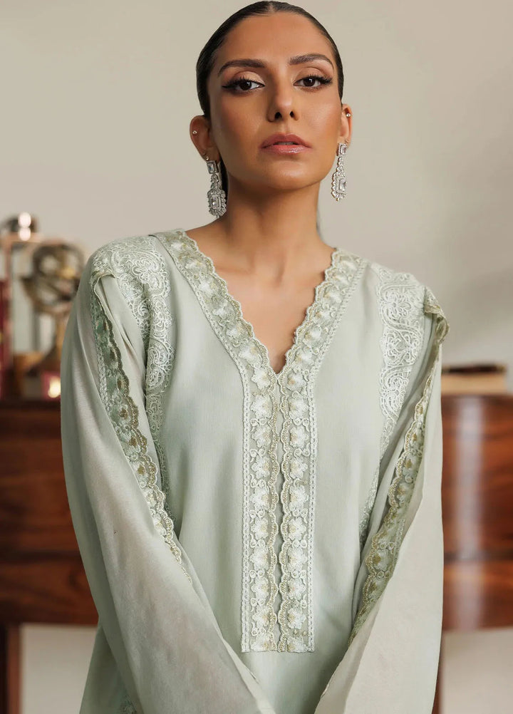 Threads And Motifs Pret Embroidered Chander SIlk 3 Piece Suit 8862