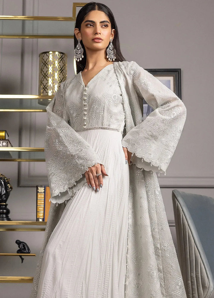 Threads And Motifz Pret Embroidered Organza 2 Piece Suit 9056.1