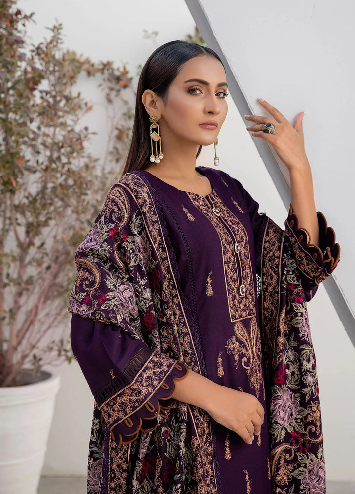 Threads And Weaves Embroidered Dhanak Suit Unstitched 3 Piece D23102 - Winter Collection
