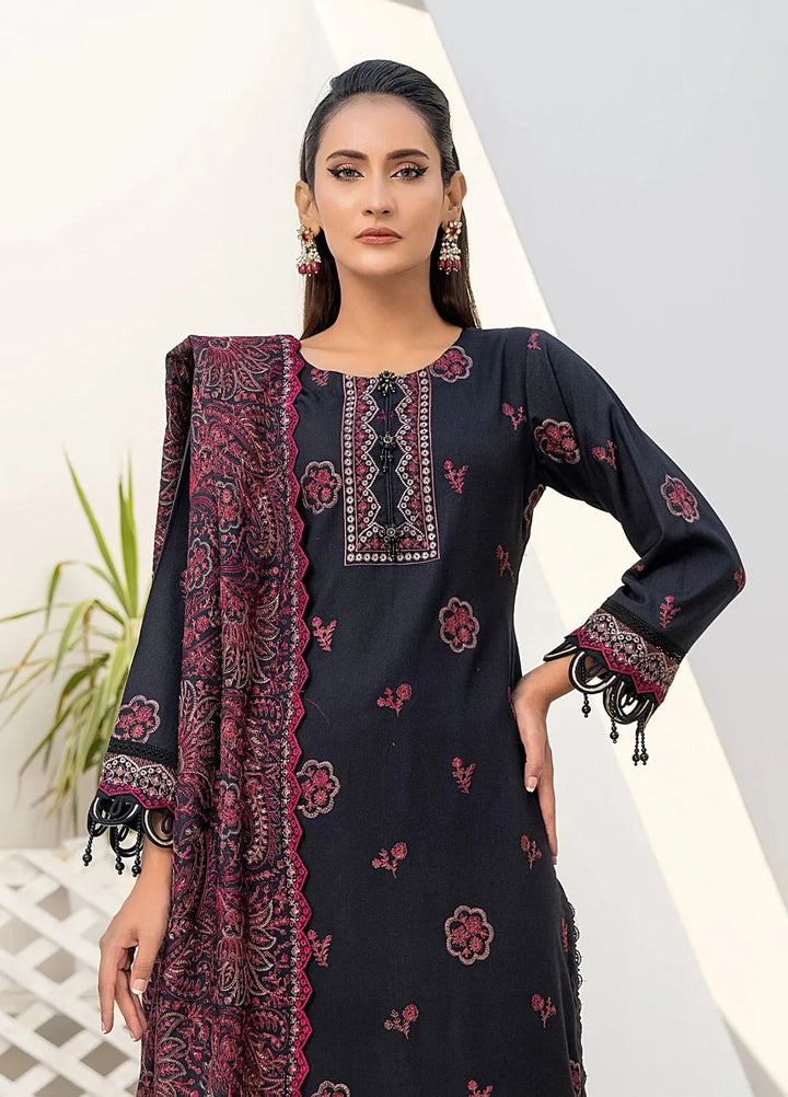 Threads And Weaves Embroidered Dhanak Suit Unstitched 3 Piece D23105 - Winter Collection