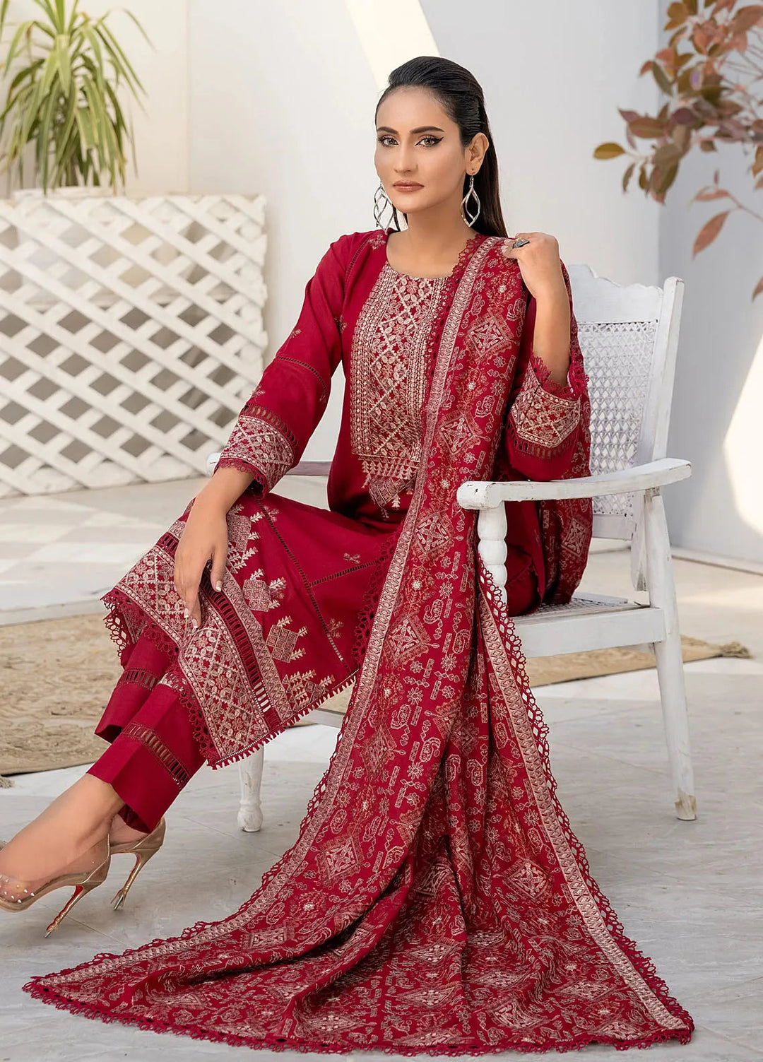 Threads And Weaves Embroidered Dhanak Suit Unstitched 3 Piece D23106 - Winter Collection