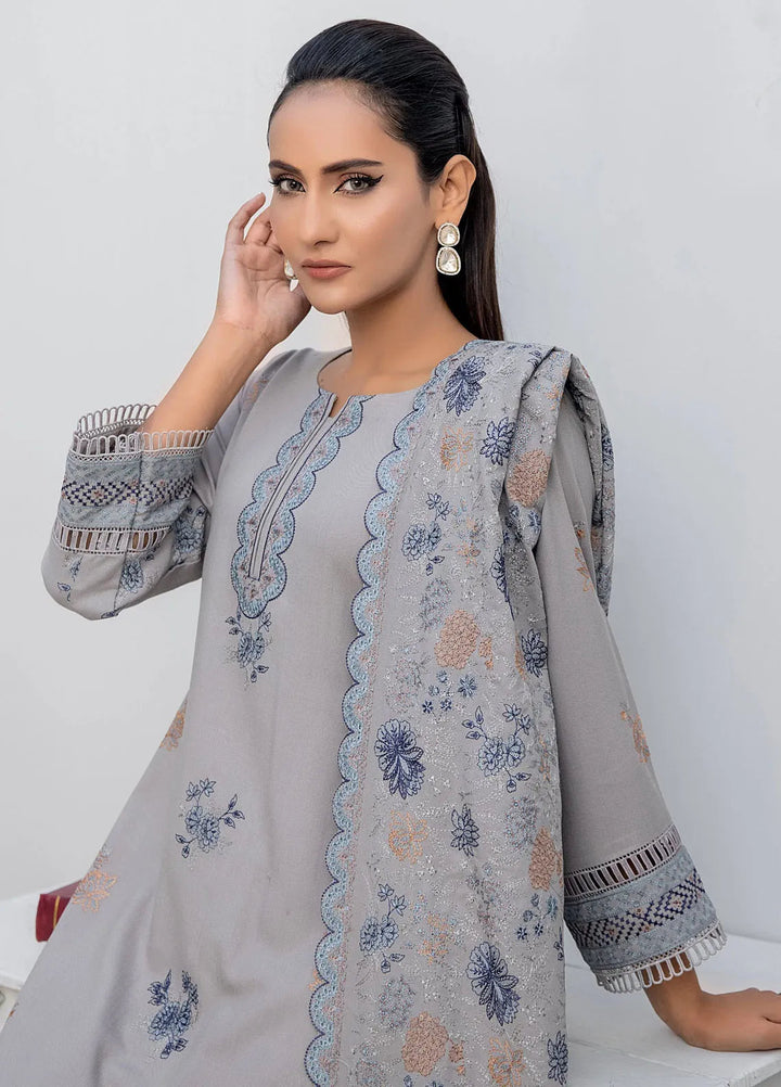 Threads And Weaves Embroidered Dhanak Suit Unstitched 3 Piece D23107 - Winter Collection