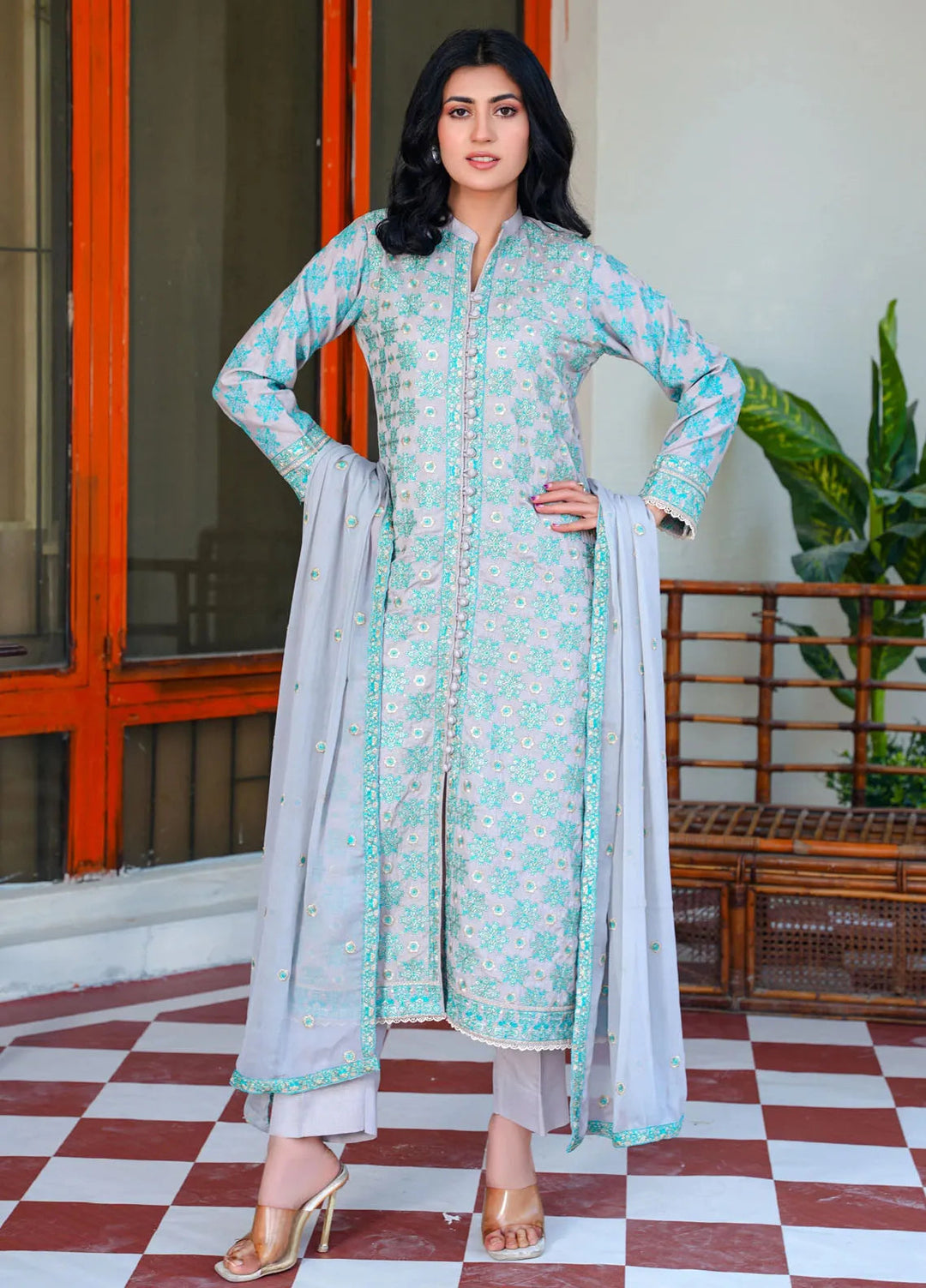 Threads And Weaves Embroidered Karandi Suit Unstitched 3 Piece KR24103 - Festive Collection