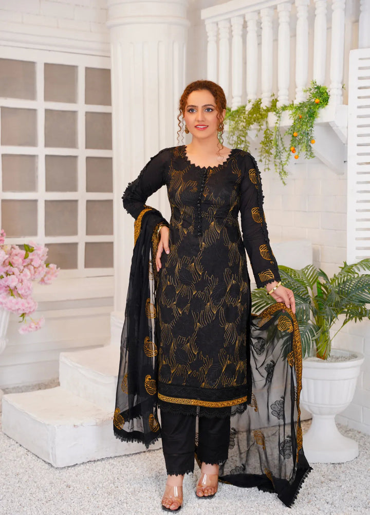 Threads And Weaves Embroidered Lawn Suit Unstitched 3 Piece L23109 - Summer Collection