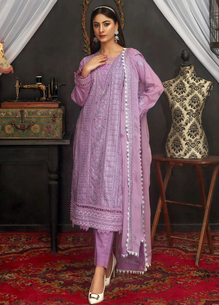 Threads And Weaves Embroidered Lawn Suit Unstitched 3 Piece L23202 - Festive Collection
