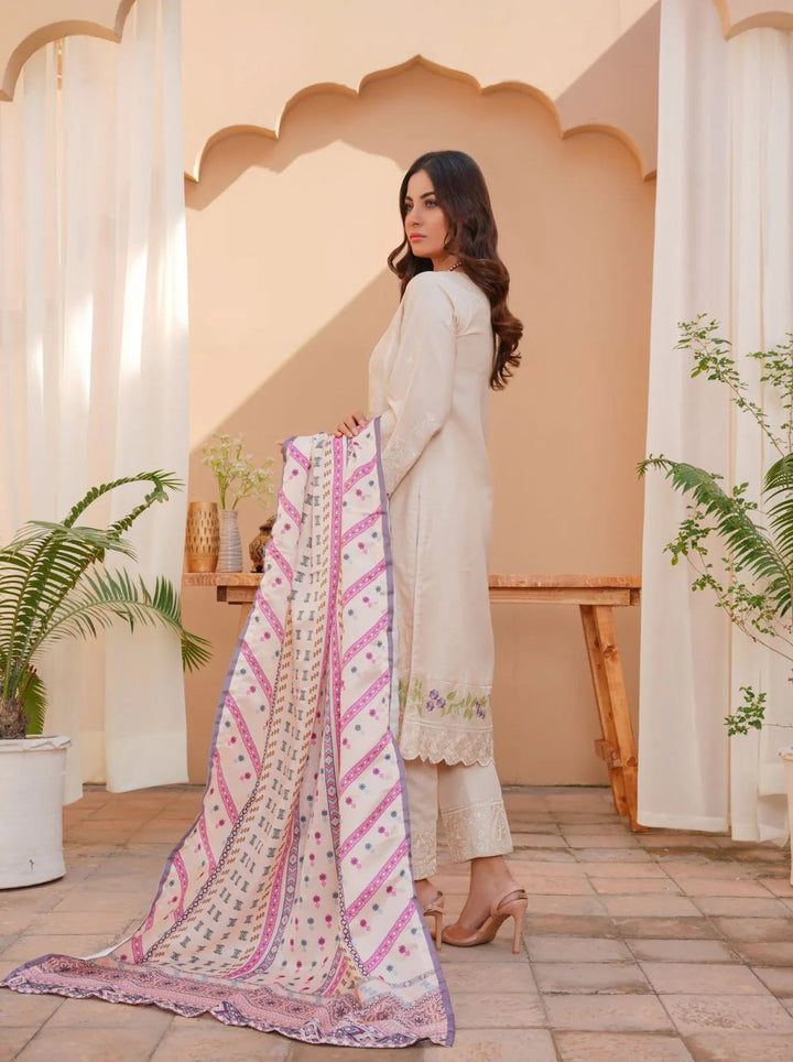 Threads And Weaves Pret Embroidered Karandi 3 Piece Suit D-01