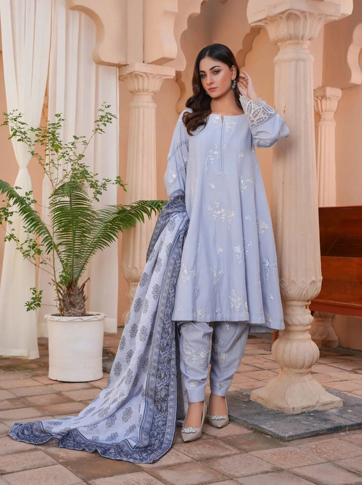 Threads And Weaves Pret Embroidered Karandi 3 Piece Suit D-04
